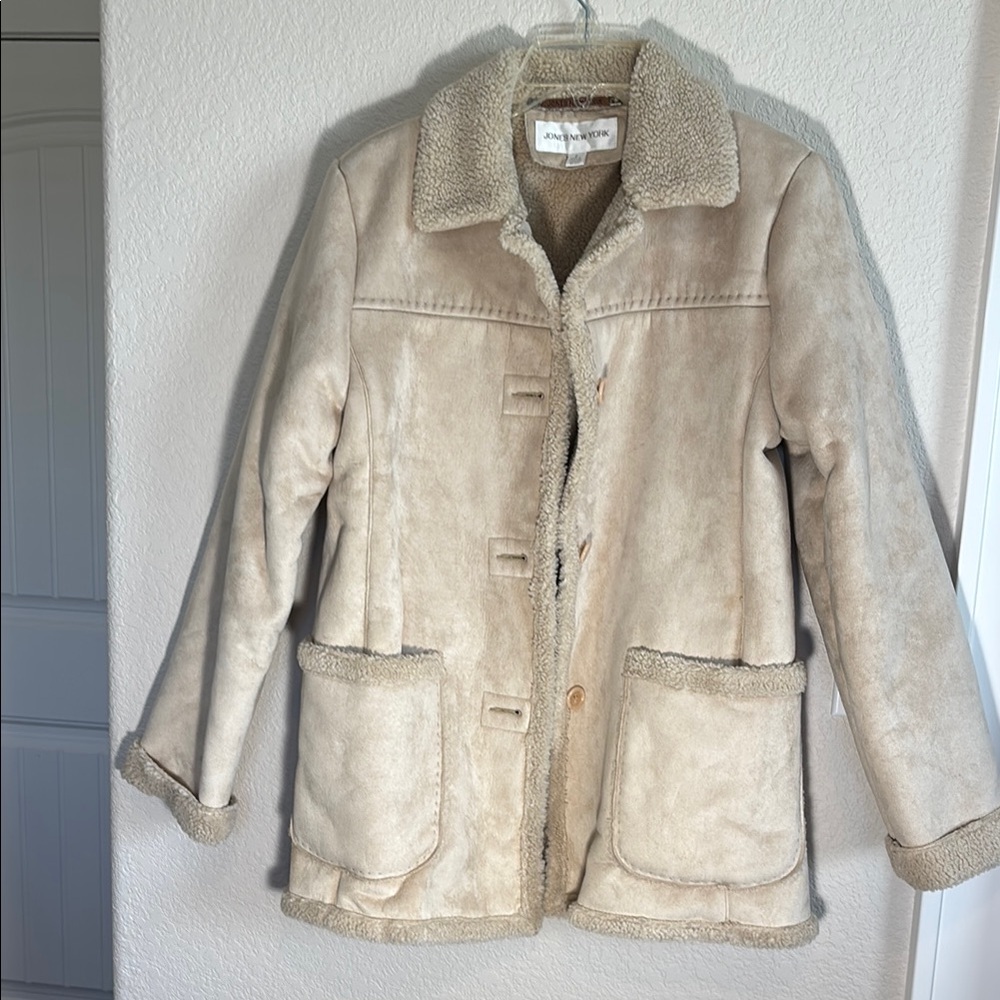 Jones New York women’s Cream Faux Shearling Jacket